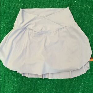 Ododos-High Waist Tennis Skorts with Pockets-SZ M
Waist 11”
Length 16”
J1